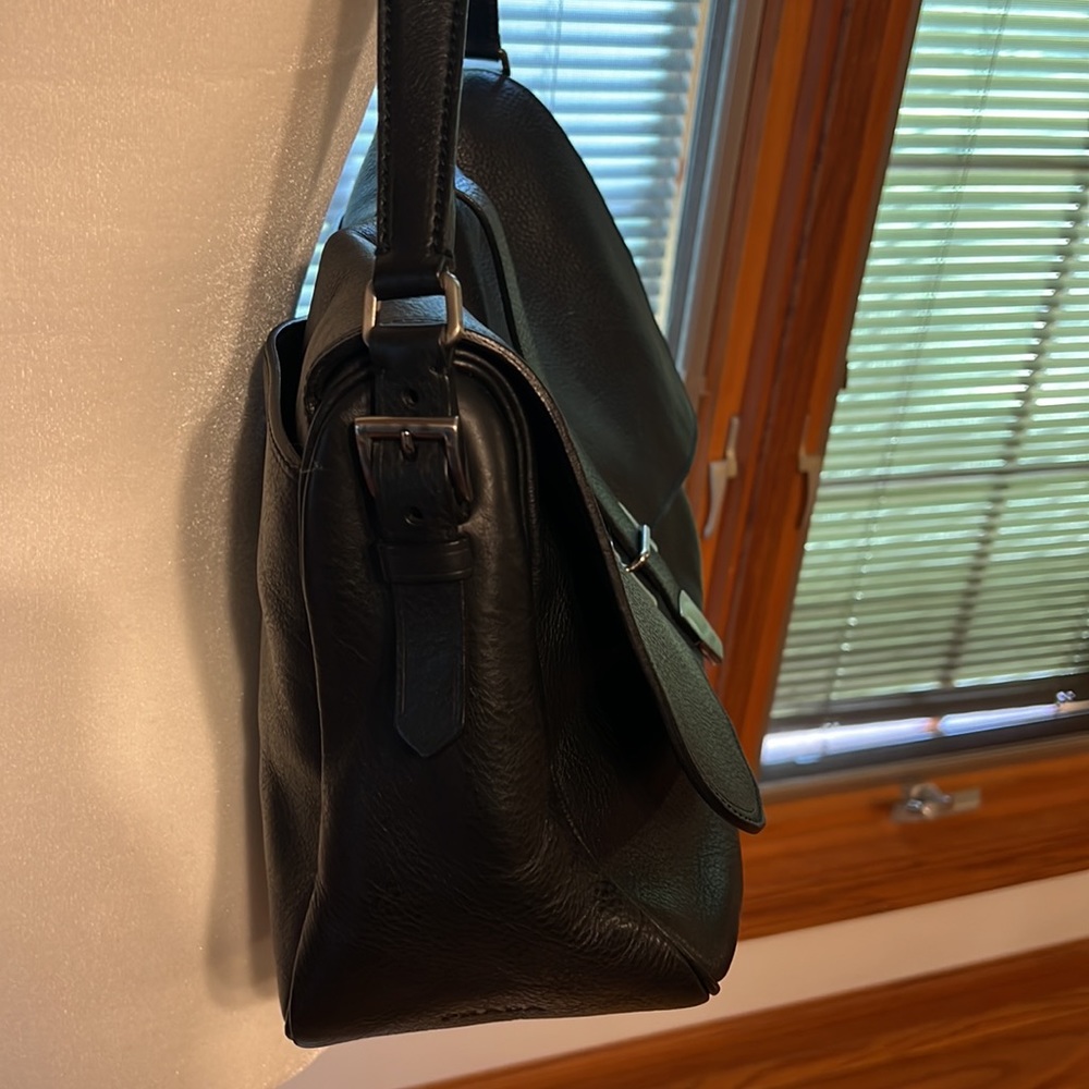 Large Pebble leather PRADA purse - Picture 4 of 12